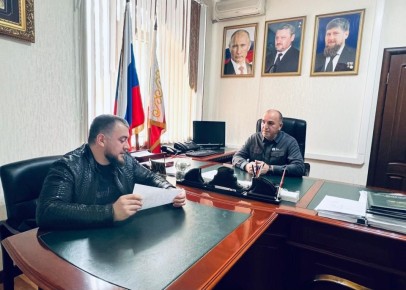 Депутаты активно содействуют жителям в решении проблемных вопросов