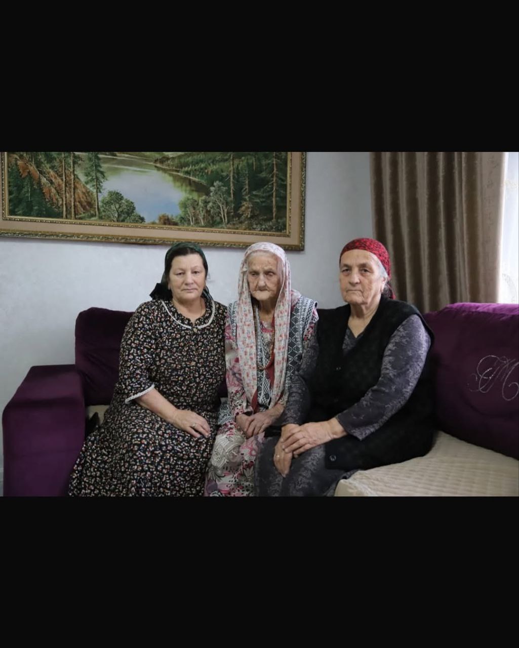 Уроженка села Алхазурово Урус-Мартановского района Яха Хашагова в этом году отметила 120-летний юбилей, став одной из старейших жительниц не только Чеченской Республики и России, но и всего мира Уроженка села Алхазурово Урус-Мартановского района Яха Хашагова в этом году отметила 120-летний юбилей, став одной из старейших жительниц не только Чеченской Республики и России, но и всего мира