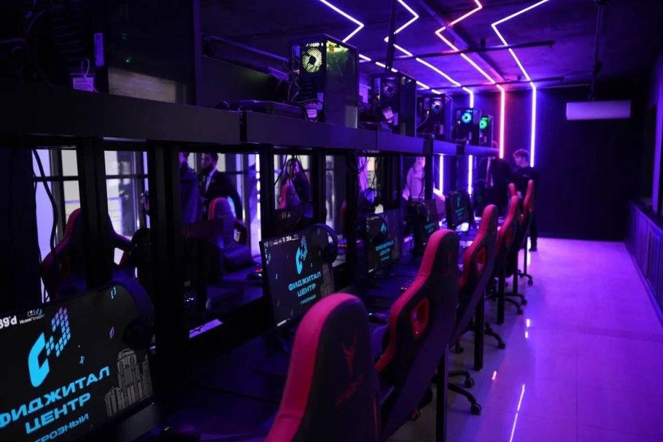 На базе ГГНТУ им. М.Д. Миллионщикова открылся первый Фиджитал-центр в Чеченской Республике в рамках Всероссийского фестиваля студенческого спорта "УниверСпортФест!" На базе ГГНТУ им. М.Д. Миллионщикова открылся первый Фиджитал-центр в Чеченской Республике в рамках Всероссийского фестиваля студенческого спорта "УниверСпортФест!"