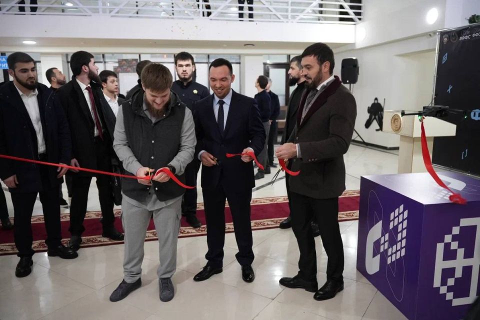 На базе ГГНТУ им. М.Д. Миллионщикова открылся первый Фиджитал-центр в Чеченской Республике в рамках Всероссийского фестиваля студенческого спорта "УниверСпортФест!" На базе ГГНТУ им. М.Д. Миллионщикова открылся первый Фиджитал-центр в Чеченской Республике в рамках Всероссийского фестиваля студенческого спорта "УниверСпортФест!"