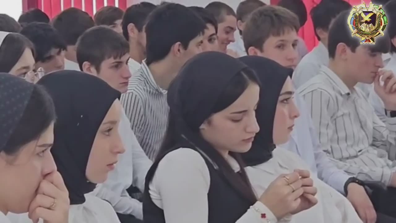 Встреча со студентами. В соответствии с поручением прокурора республики Арсана Адаева прокурором Наурского района Хаважем Атаевым совместно с ветераном прокуратуры республики Хасаном Магомадовым проведена встреча со...