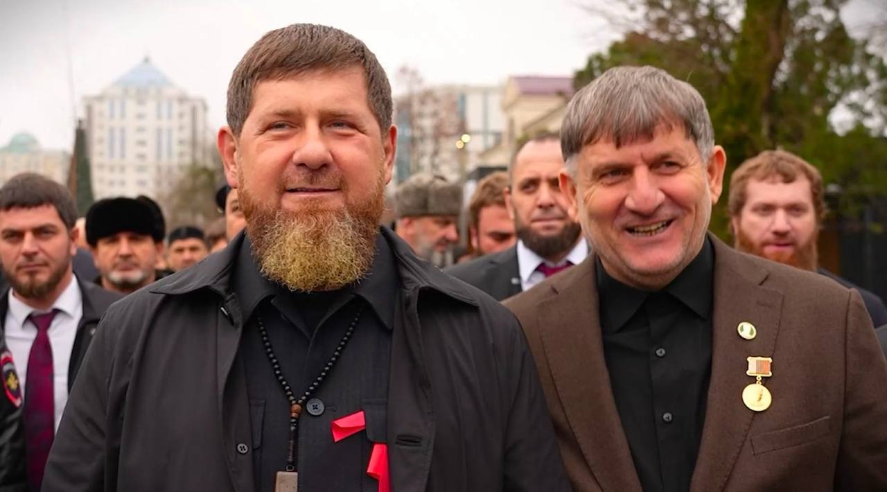 В Гудермесе состоялось торжественное открытие «Бульвара чеченской природы» с участием Рамзана Кадырова В Гудермесе состоялось торжественное открытие «Бульвара чеченской природы» с участием Рамзана Кадырова