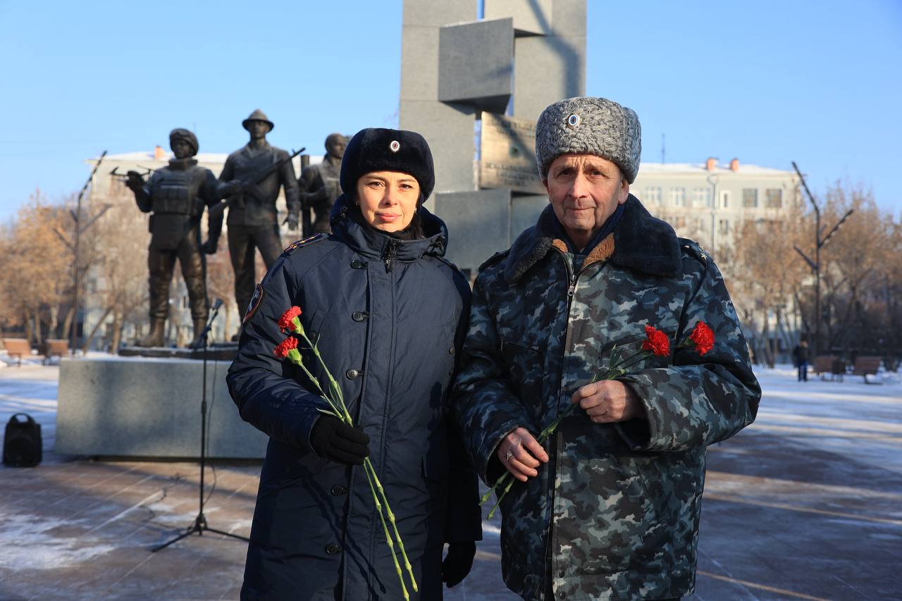 Ветераны и сотрудники Восточно-Сибирского ЛУ МВД России на транспорте приняли участие в митинге, посвященном памяти военнослужащих, погибших на Северном Кавказе Ветераны и сотрудники Восточно-Сибирского ЛУ МВД России на транспорте приняли участие в митинге, посвященном памяти военнослужащих, погибших на Северном Кавказе