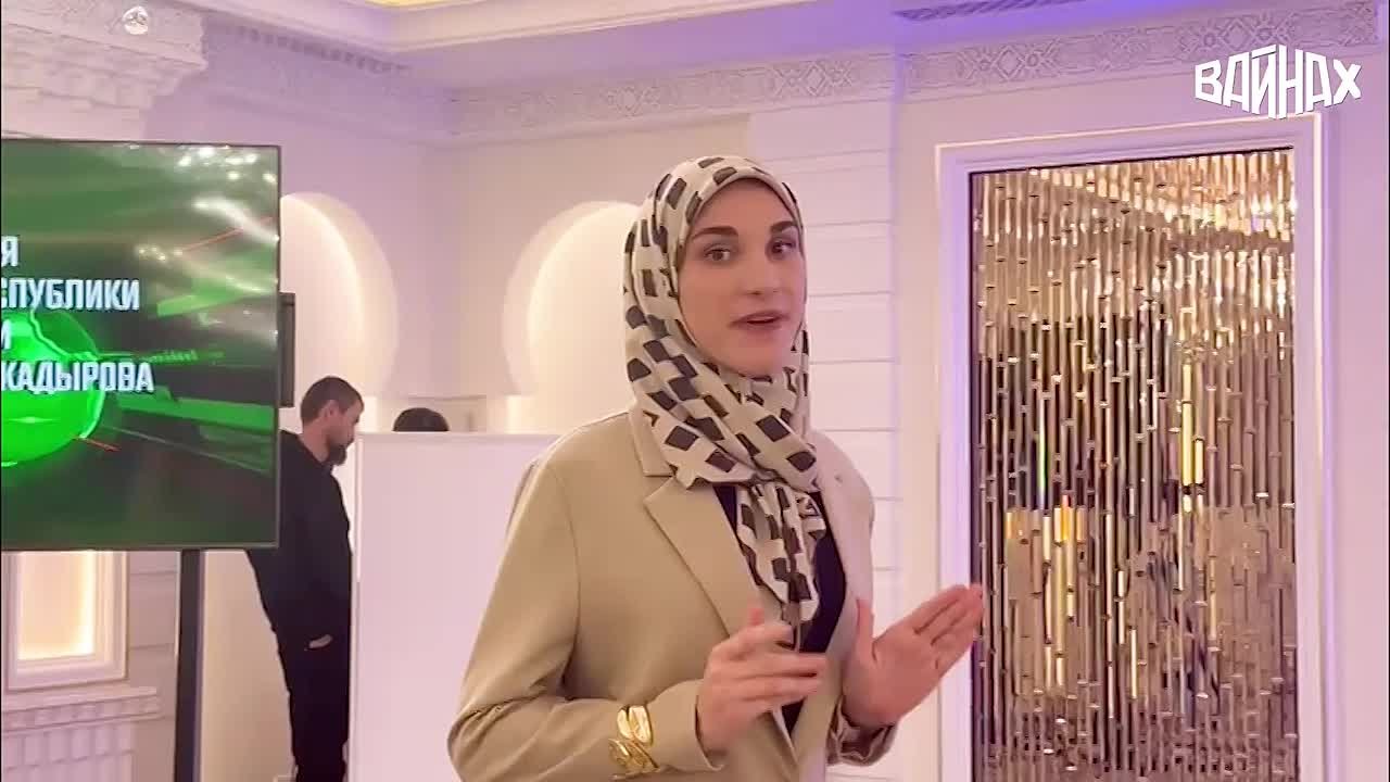 До начала прямой линии Главы Чеченской Республики Рамзана Кадырова остались считанные минуты