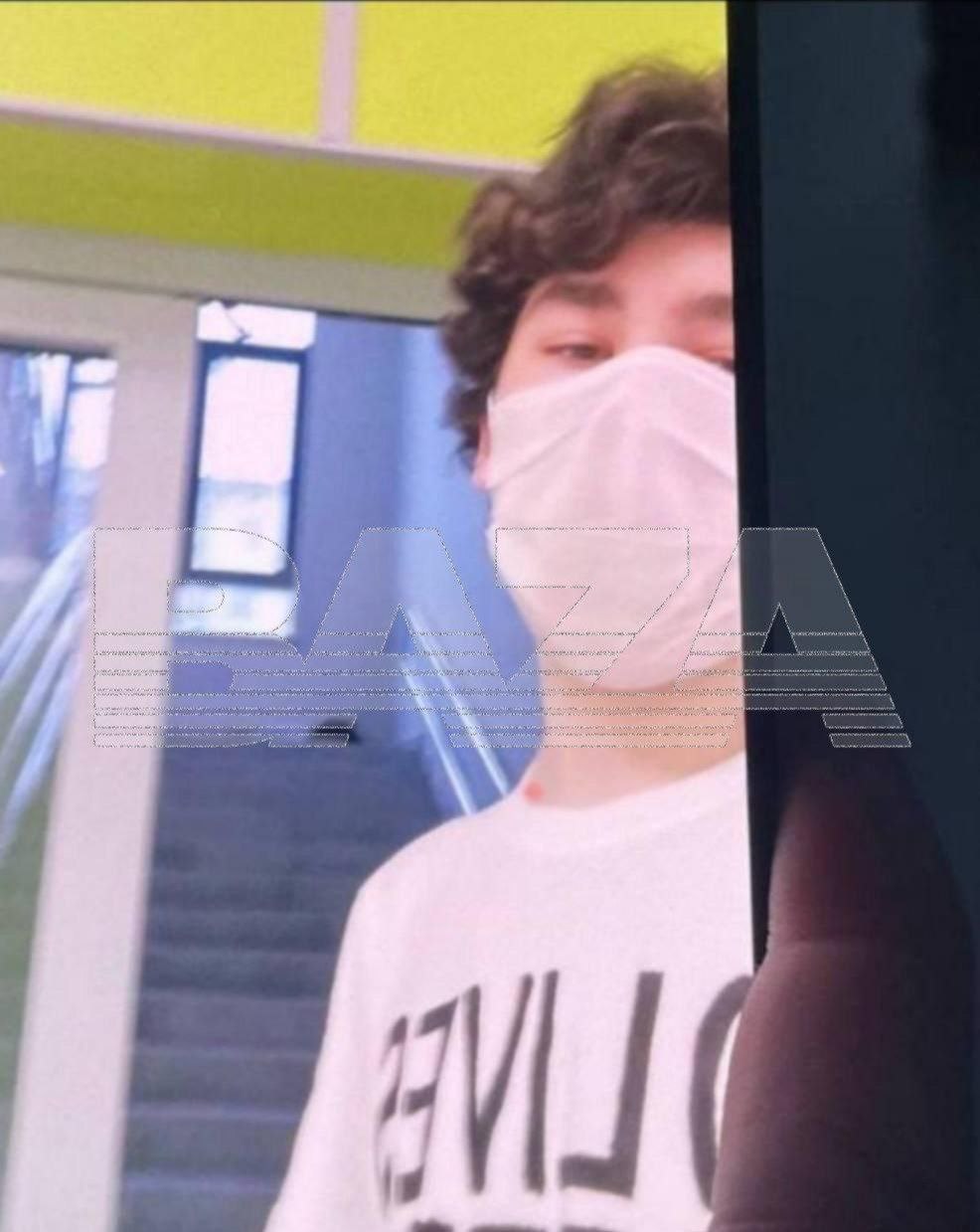 Подросток-убийца сделал селфи на фоне убитого им ребёнка Подросток-убийца сделал селфи на фоне убитого им ребёнка