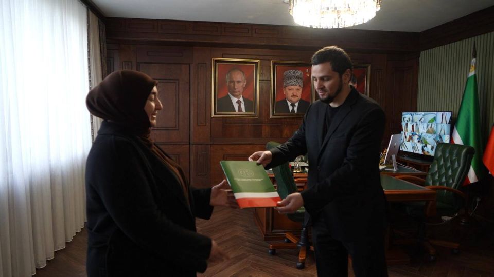 Еще одна семья, которая обратилась к Главе Чеченской Республики Рамзану Кадырову во время прошедшей на днях Прямой линии, обрела свою квартиру