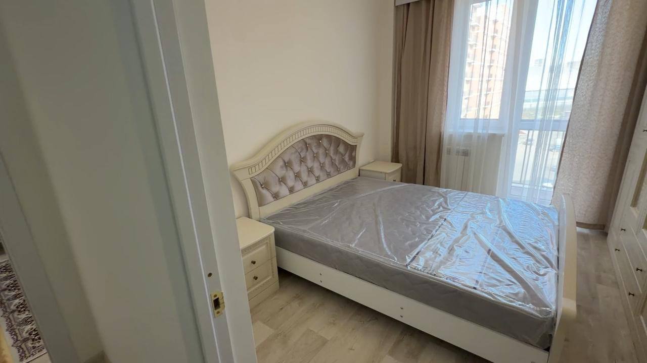 Еще одна семья участника специальной военной операции получила квартиру по итогам прошедшей в воскресенье Прямой линии с Главой региона Рамзаном Кадыровым Еще одна семья участника специальной военной операции получила квартиру по итогам прошедшей в воскресенье Прямой линии с Главой региона Рамзаном Кадыровым