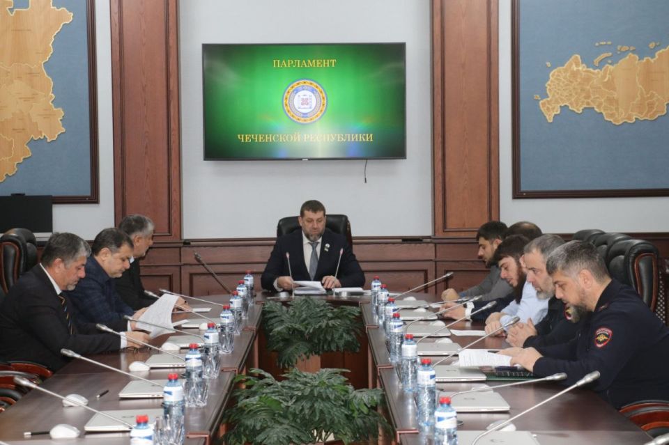 Состоялось заседание Комитета по вопросам законности, правопорядка и безопасности