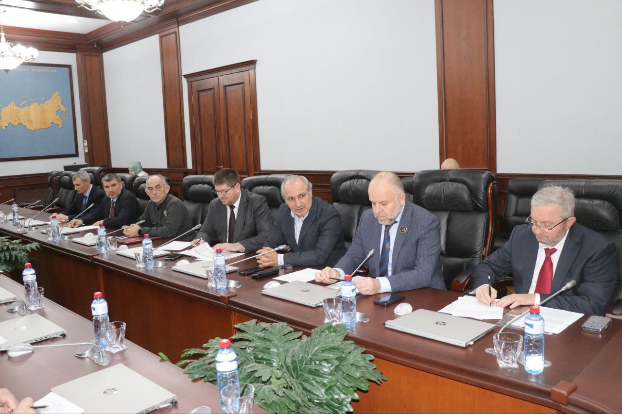 Заседания Комитета Парламента Чеченской Республики по бюджету, банкам и налогам Заседания Комитета Парламента Чеченской Республики по бюджету, банкам и налогам