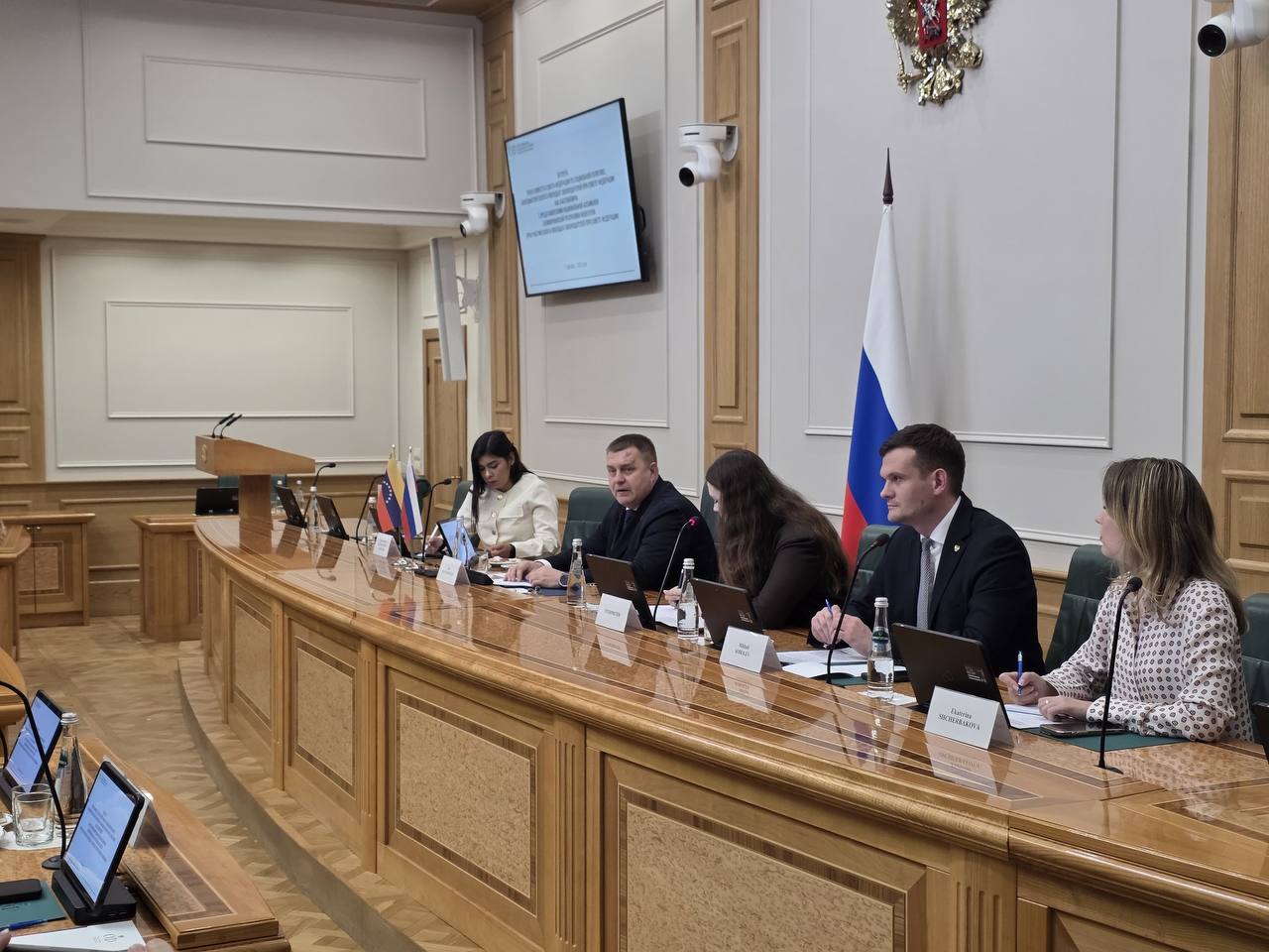 Муртуз-Али Дагаев принял участие во встрече с парламентариями из Венесуэлы Муртуз-Али Дагаев принял участие во встрече с парламентариями из Венесуэлы