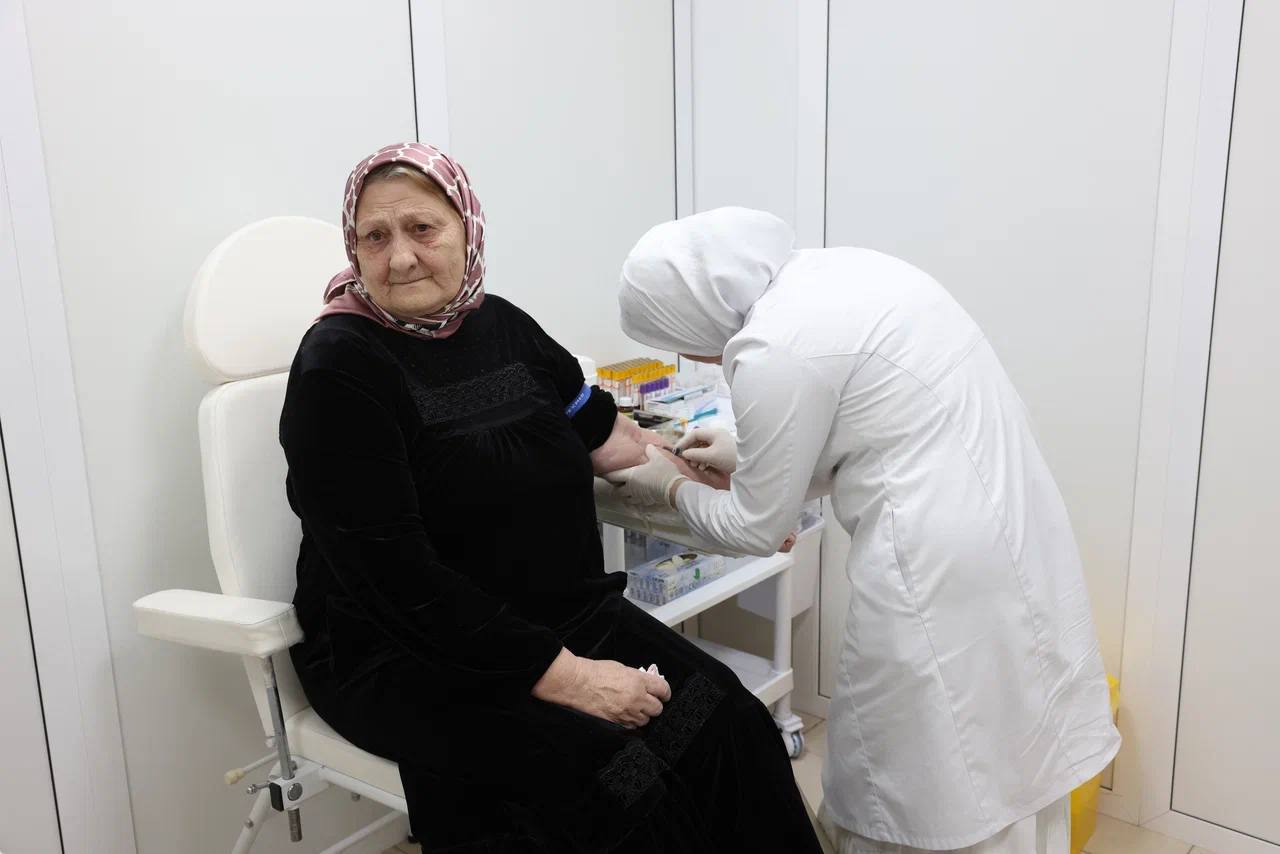 Матери погибшего участника СВО оказали комплексную медицинскую помощь по итогам Прямой линии с Главой ЧР Матери погибшего участника СВО оказали комплексную медицинскую помощь по итогам Прямой линии с Главой ЧР