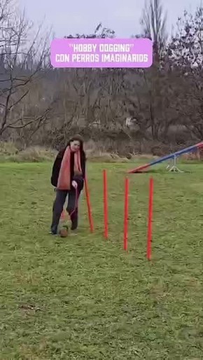 В Германии новое развлечение — гонки с воображаемыми собаками