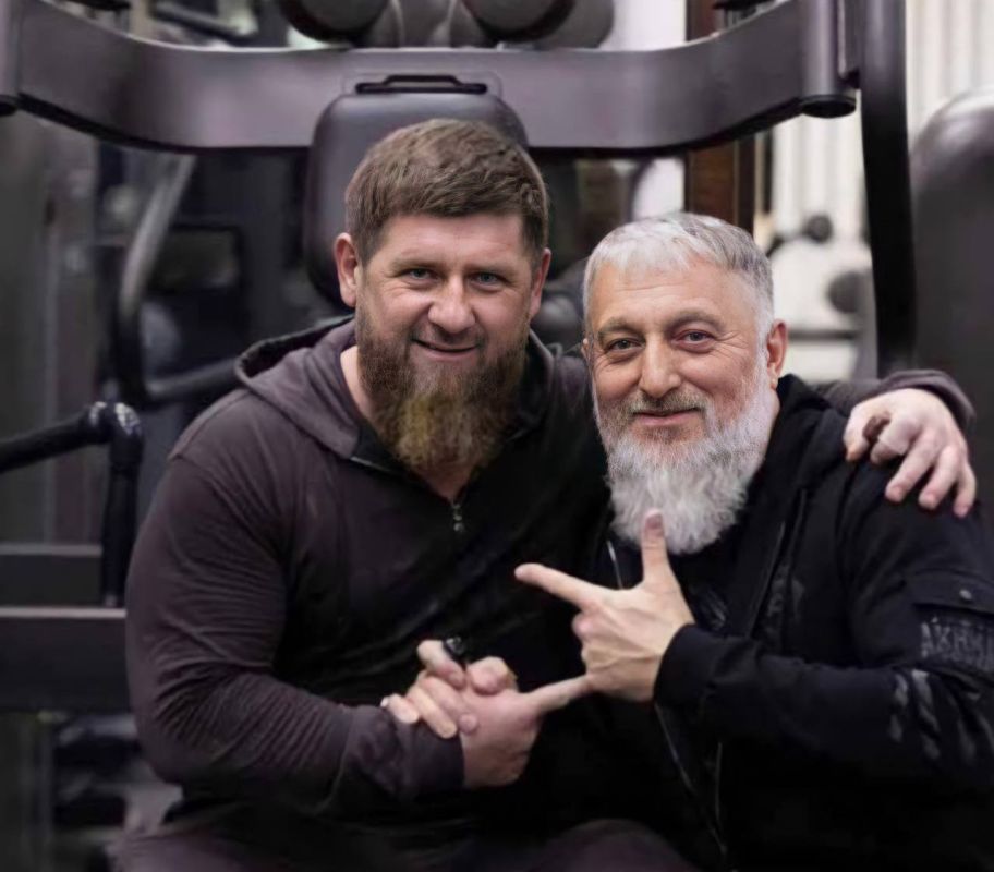 Адам Делимханов: Я от всей души поздравляю моего ДОРОГОГО БРАТА, Главу Чеченской Республики, Героя России РАМЗАНА АХМАТОВИЧА КАДЫРОВА с вручением высокой спортивной награды региона - почетного знака «За достижения в спорте»