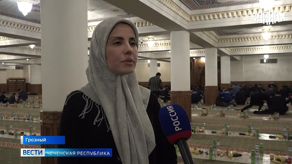 Министерство Чеченской Республики по делам молодежи провело торжественный ифтар в мечети «Сердце Чечни» имени Ахмата-Хаджи Кадырова