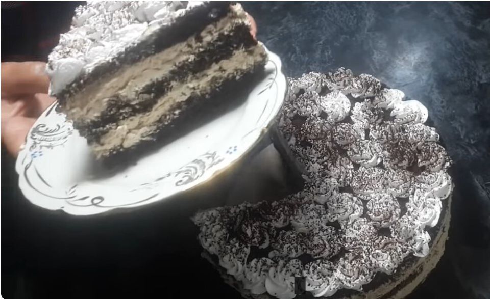 Невероятный торт за считанные минуты, который сразу покорит сердца ваших гостей