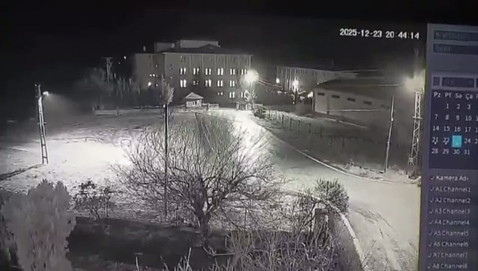 ������� ����������� ����� ��������� � �������� �������� �������� ���� Falcon 50 ��� ������ �� ��������� ������� ������ ������ ��������