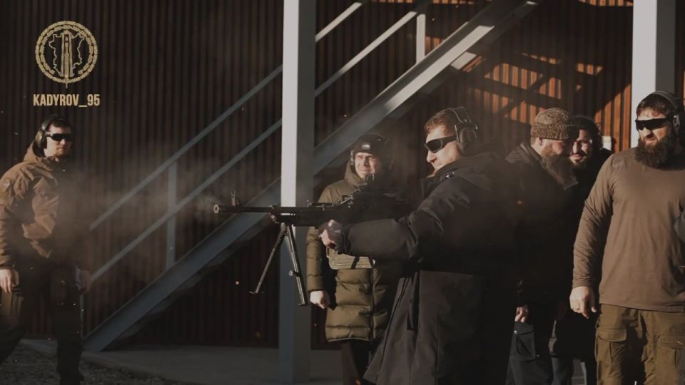 Глава Чеченской Республики Рамзан Кадыров посетил Российский университет спецназа имени В. В. Путина, откуда поделился кадрами стрельбы
