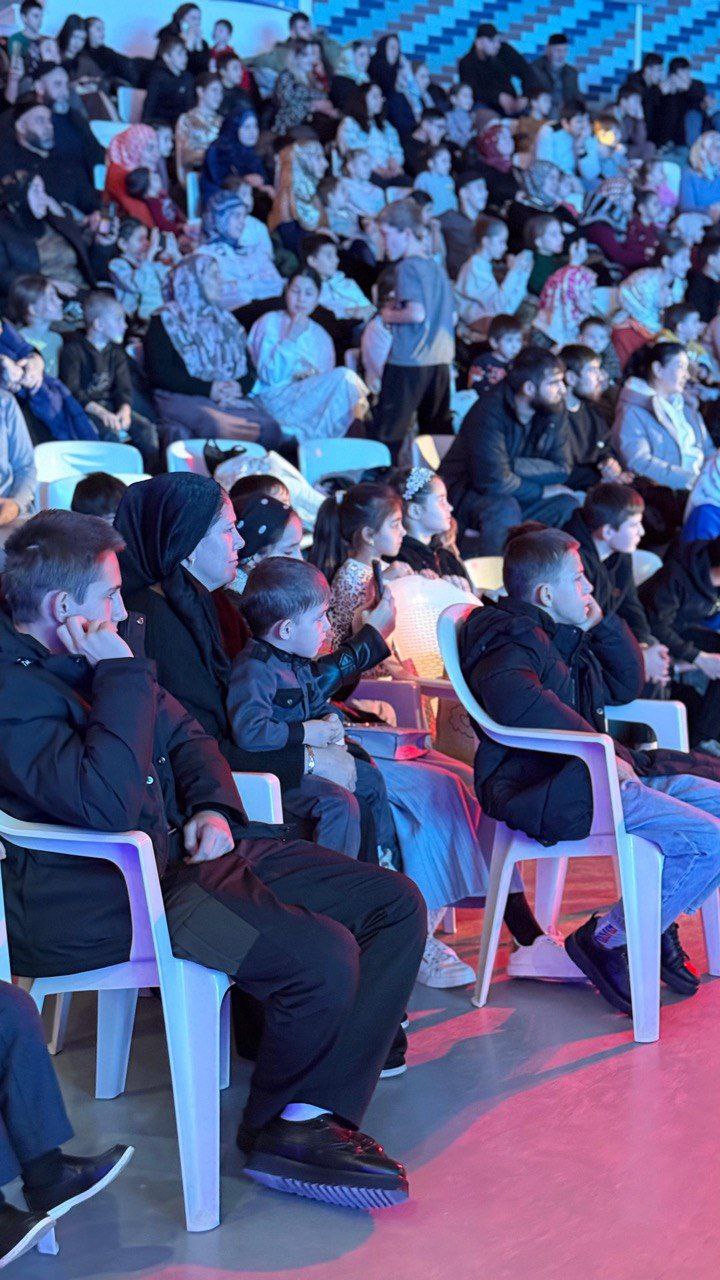 Следователи исполнили новогоднее желание пятерых детей из многодетной семьи погибшего участника специальной военной операции Следователи исполнили новогоднее желание пятерых детей из многодетной семьи погибшего участника специальной военной операции