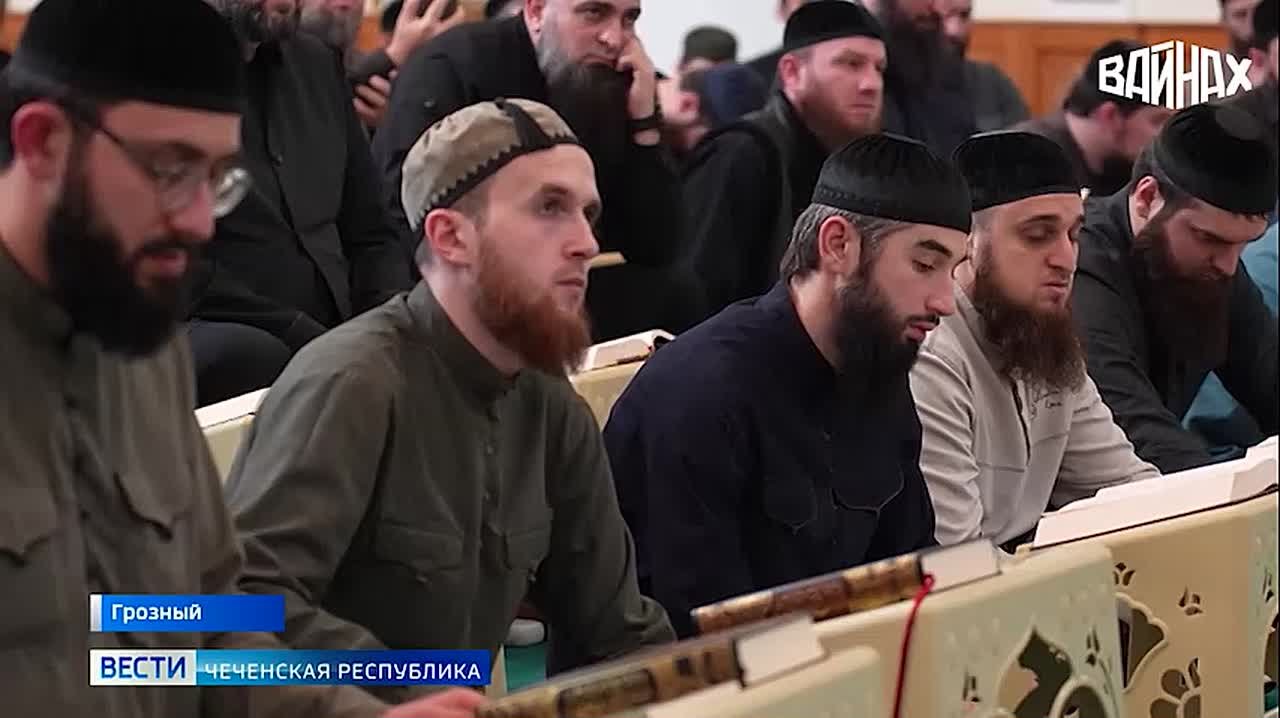 В Грозном в мечети имени Шахидов («Масджиду Шухlадаъ») состоялась торжественная церемония, ознаменовавшая успешное завершение уникального образовательного проекта