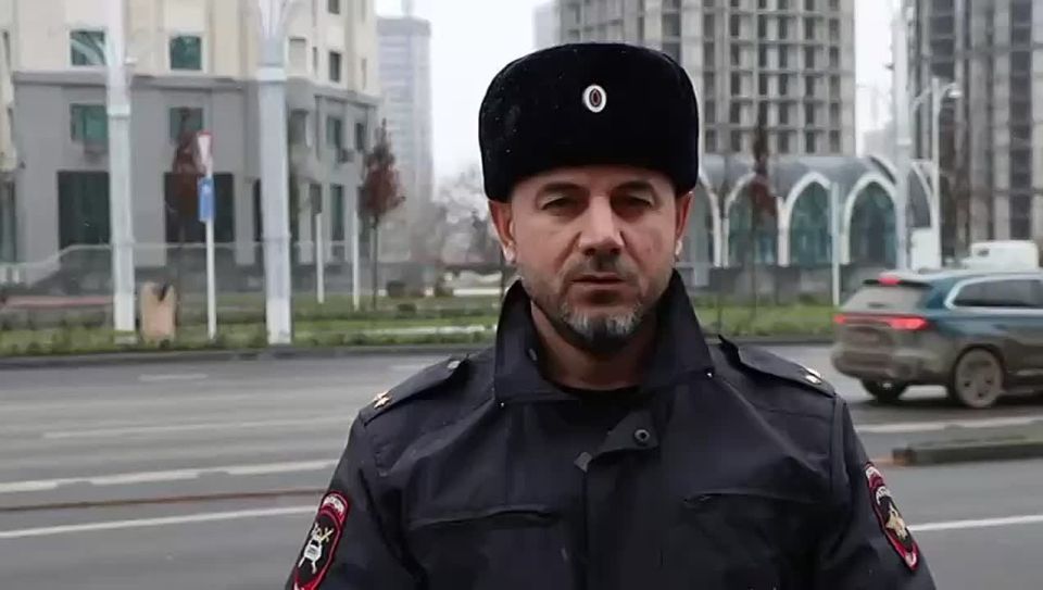 Важное разъяснение правил для водителей и гостей столицы, касающееся дублирующих проездов, установленных на проспекте имени В.В. Путина