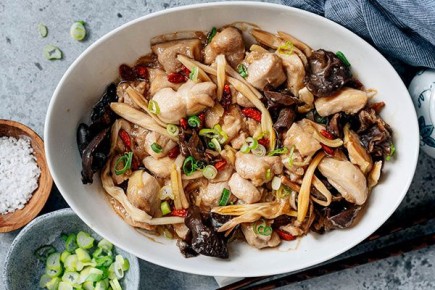 Искусство кантонской кухни: курица с имбирём и устричным соусом