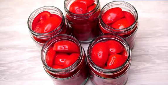 Секреты хранения помидоров: как сделать вкусные заготовки до весны