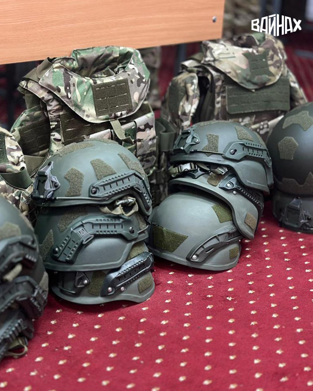 Участник СВО, экс-депутат Смоленского городского Совета Максим Баранов, а также военный корреспондент, участник СВО, представитель МООВ «ШТОРМ» и член команды ДУМ России Михаил Негматов передали ОМОН «АХМАТ-1» Управления... Участник СВО, экс-депутат Смоленского городского Совета Максим Баранов, а также военный корреспондент, участник СВО, представитель МООВ «ШТОРМ» и член команды ДУМ России Михаил Негматов передали ОМОН «АХМАТ-1» Управления...