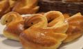 Пасхальные булочки «лебеди»: легкий и вкусный рецепт для всей семьи