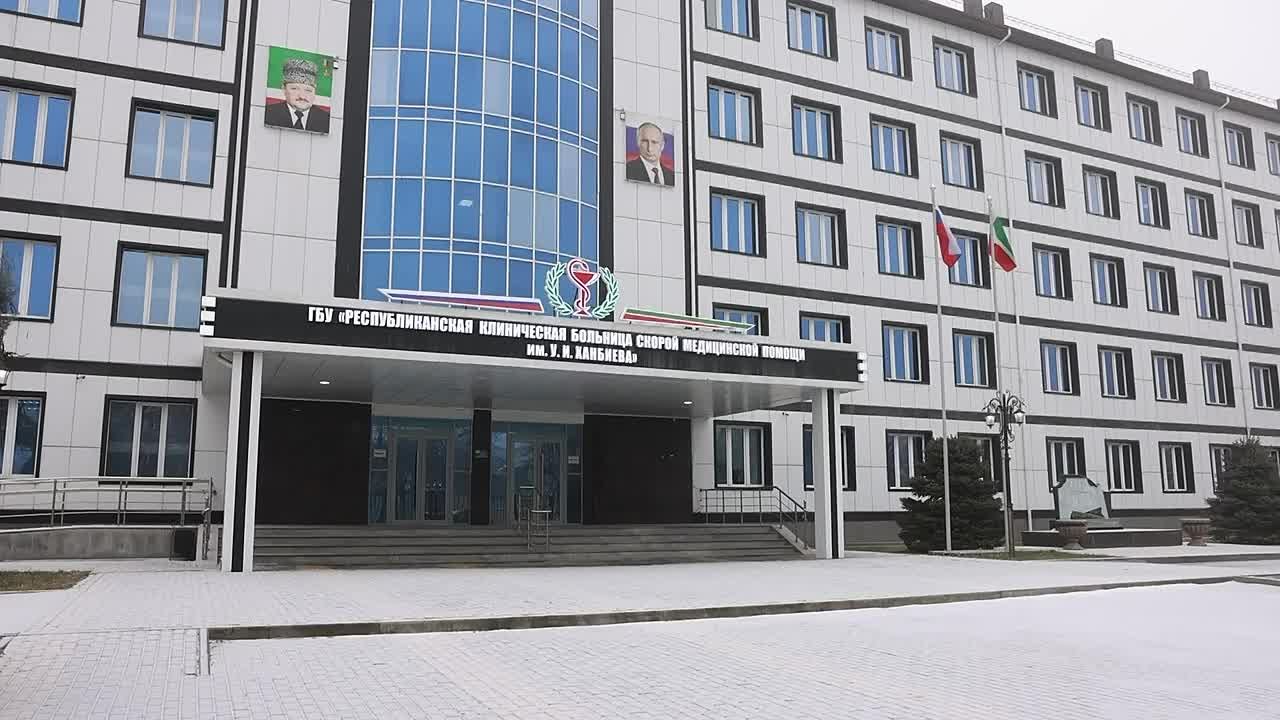 В Республиканской клинической больнице скорой медицинской помощи им. У.И. Ханбиева врачи оказали экстренную помощь 7-месячному ребёнку, поступившему в крайне тяжёлом состоянии