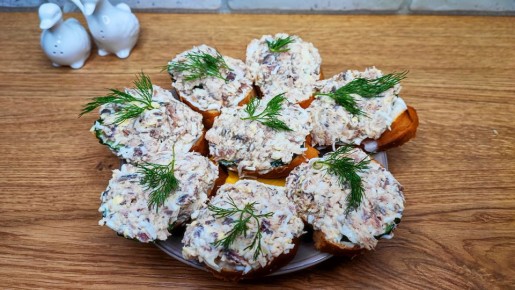 Секрет аппетитной закуски на основе консервов, о которой мечтают все гости