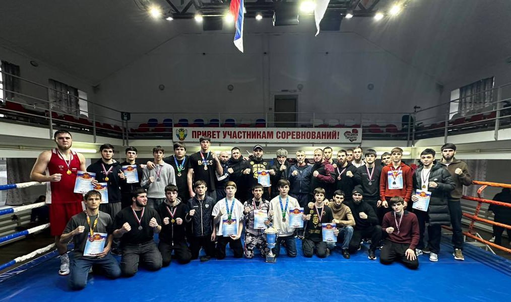 Сборная команда Чеченской Республики заняла первое общекомандное место на чемпионате СКФО России по боксу среди мужчин