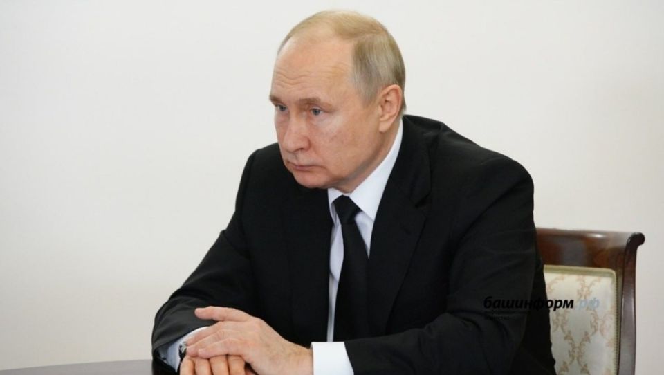 Путин продлевает срок для акционеров из недружественных стран: что это значит для бизнеса?