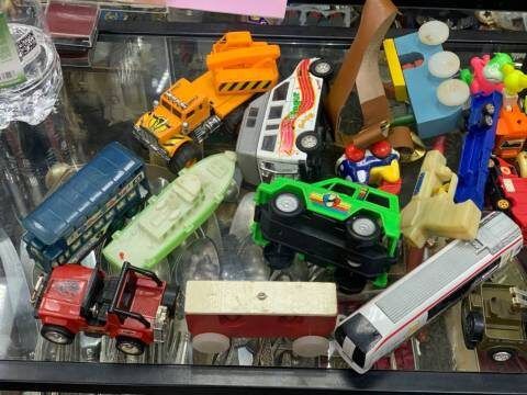 Праздничные излишества: что подарить или отдать после Нового года